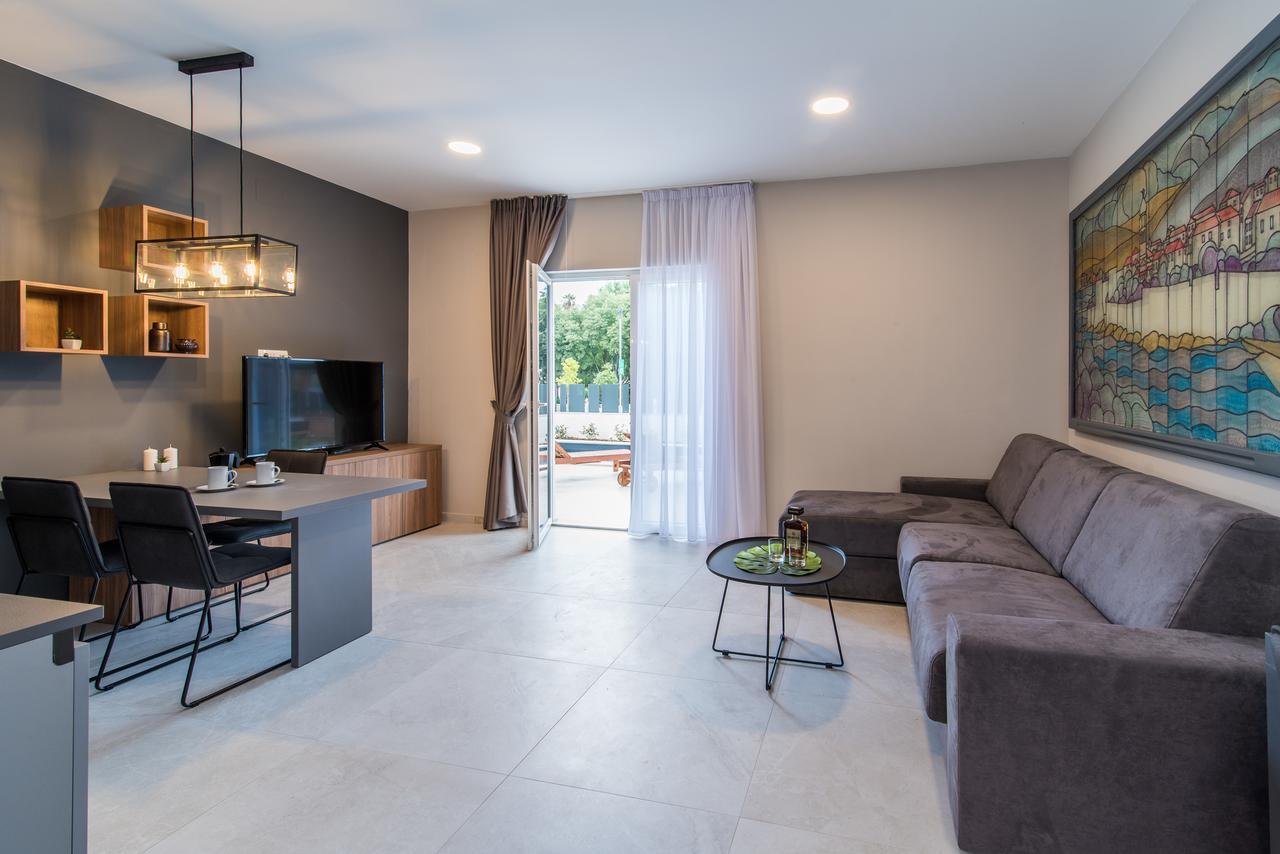Curicta Design Apartments Кърк Екстериор снимка