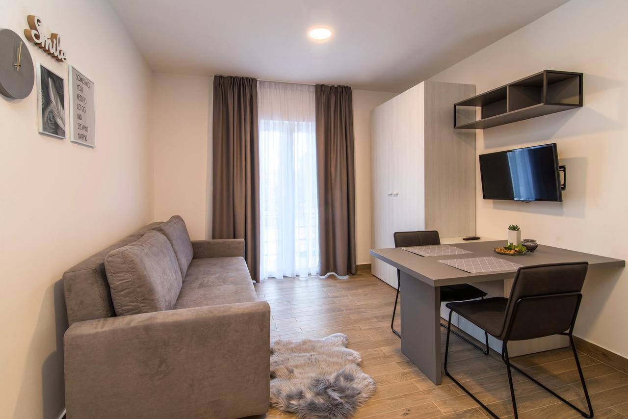 Curicta Design Apartments Кърк Екстериор снимка