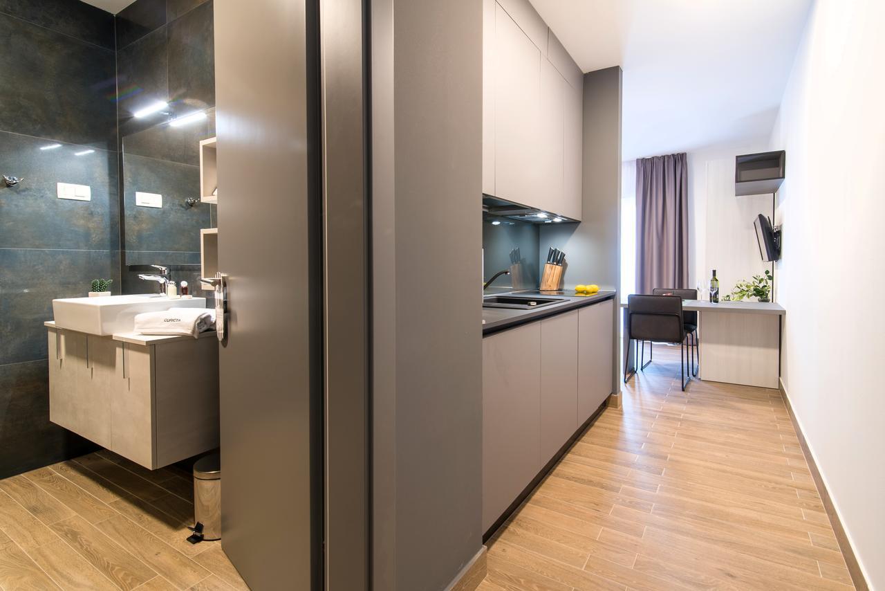 Curicta Design Apartments Кърк Екстериор снимка